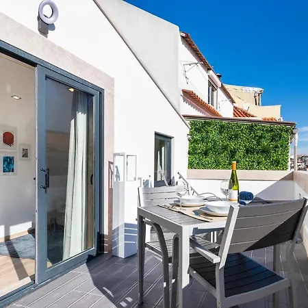 Perfect 1 Bed In Chiado With Terrace And Aircon * Lisboa