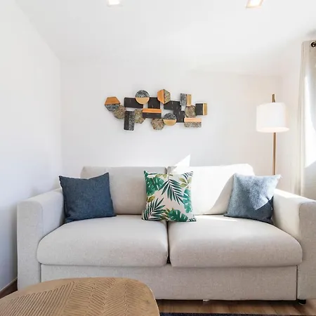 Perfect 1 Bed In Chiado With Terrace And Aircon * Lisbona