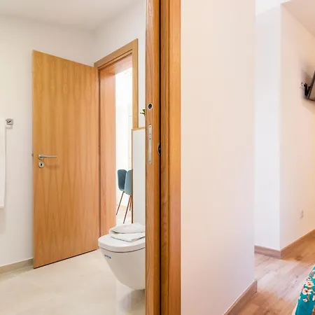 Appartamento Perfect 1 Bed In Chiado With Terrace And Aircon